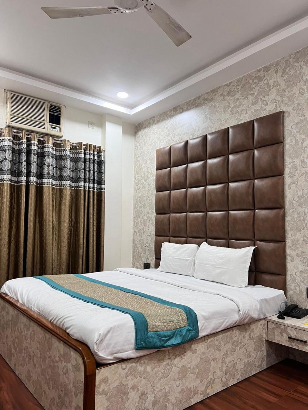 Hotel S P International A Unit Of Mavis Group Lucknow Exterior foto